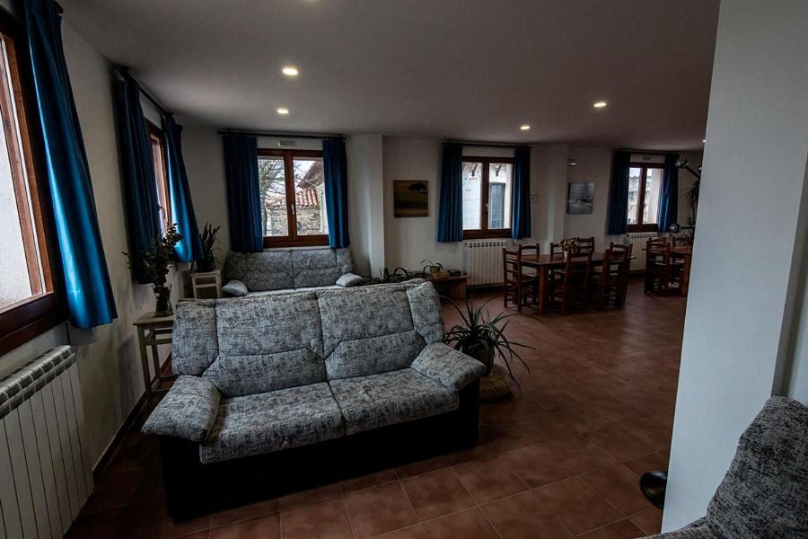 Albergue Turistico Tierras Altas Fuentes de Magana ภายนอก รูปภาพ
