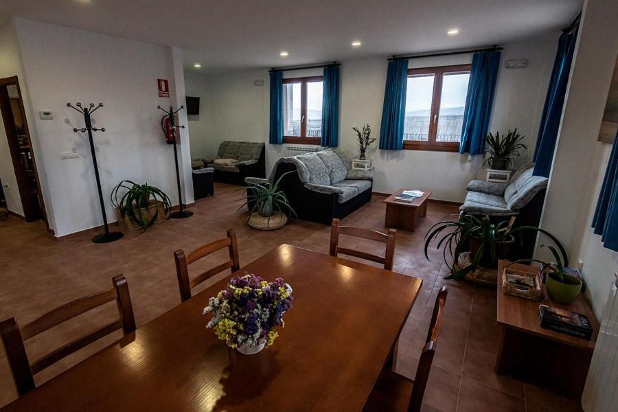 Albergue Turistico Tierras Altas Fuentes de Magana ภายนอก รูปภาพ